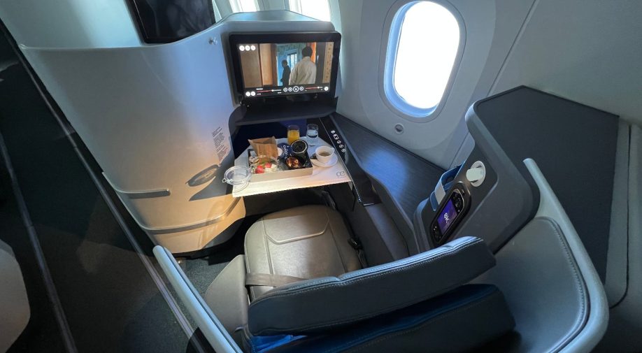 CLASE BUSINESS A BORDO DEL DREAMLINER 787-9